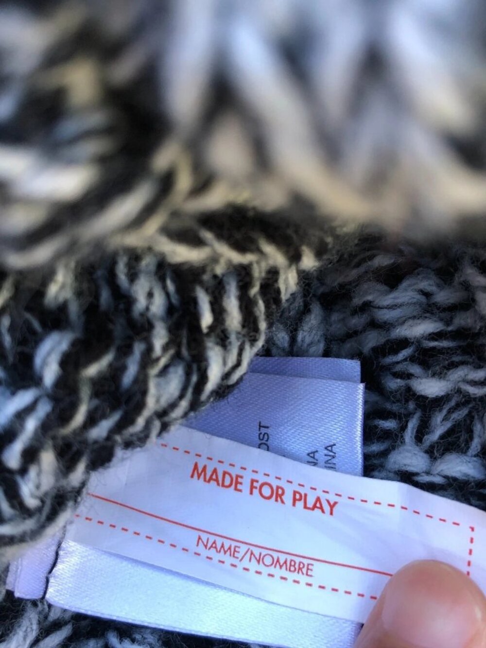 TARGET x MADE FOR PLAY Knit Beanie Men's One Size Pom Hat Cap - Picture 6 of 8